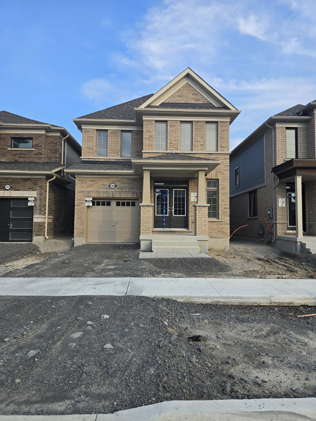 Private room for Rent – Newly Built Home in Cobourg