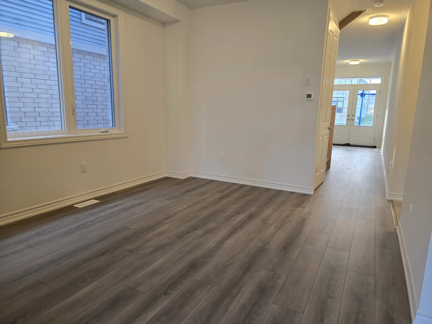 Private room for Rent – Newly Built Home in Cobourg - photo 2