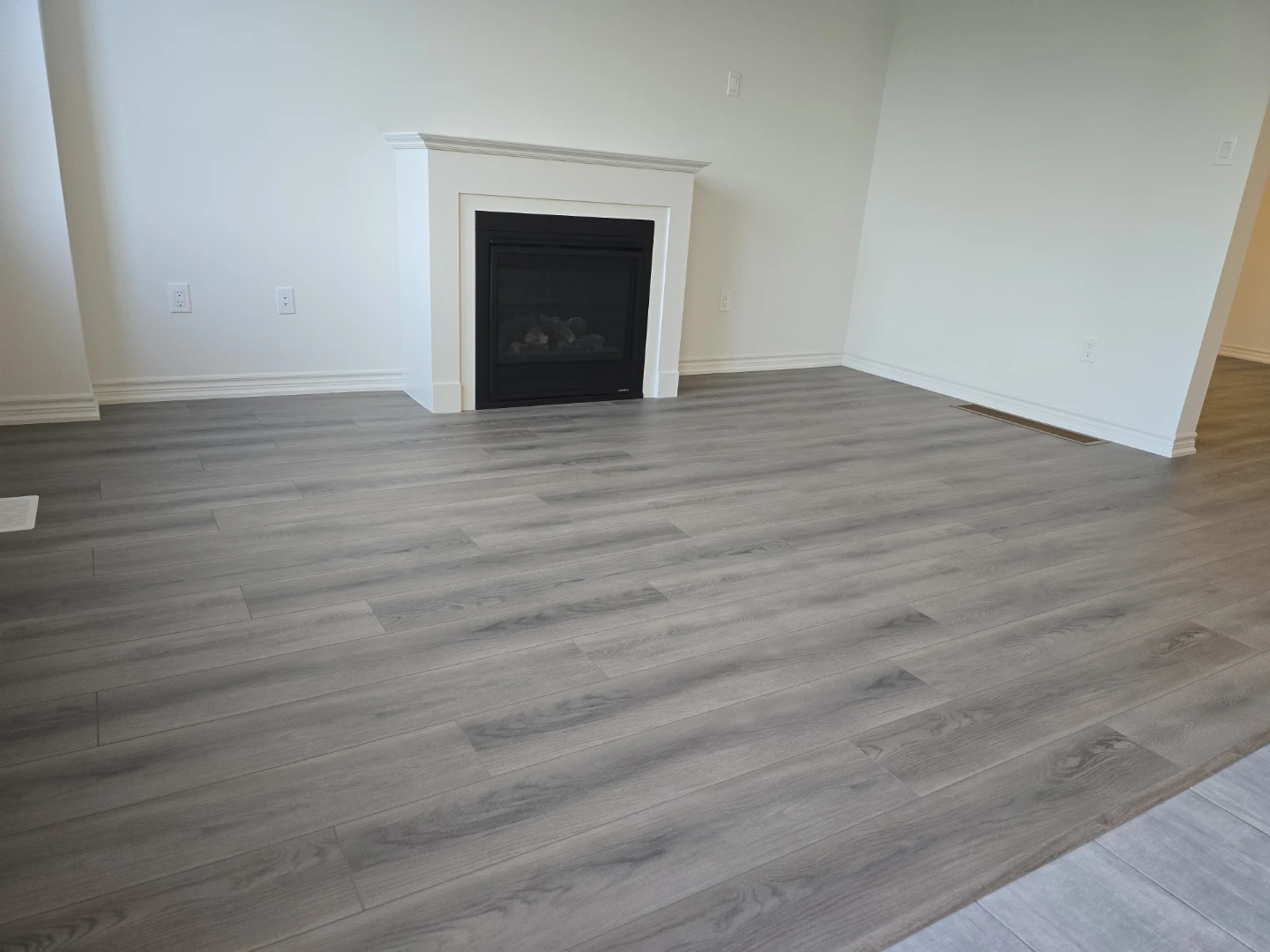 Private room for Rent – Newly Built Home in Cobourg - photo 4