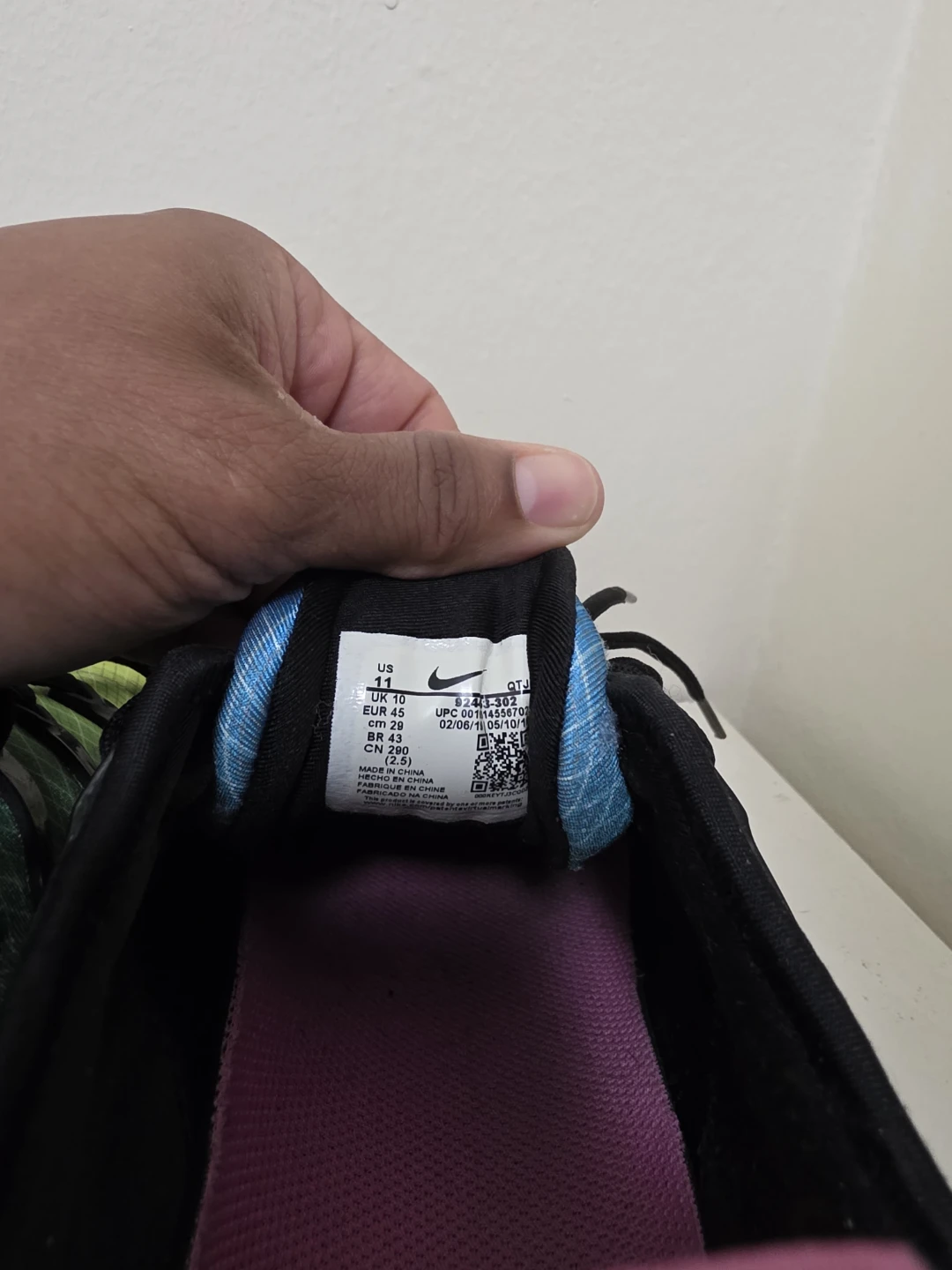 Nike Air Vapormax Plus Men's Shoes - photo 3