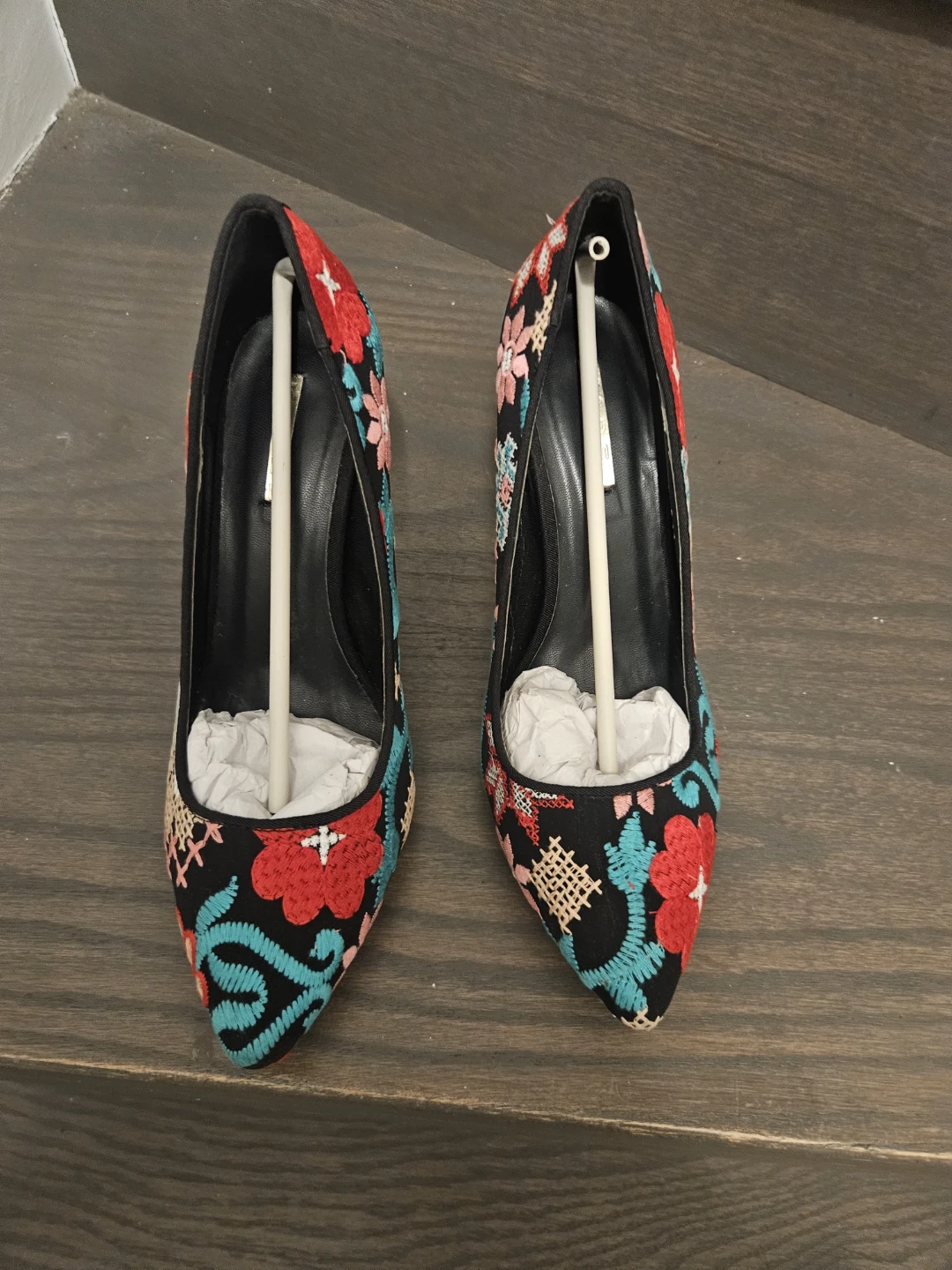 Embroidered High Heel Pumps