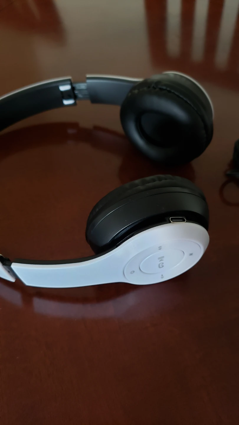 Cheap Wireless Headphones With Accessories - photo 5