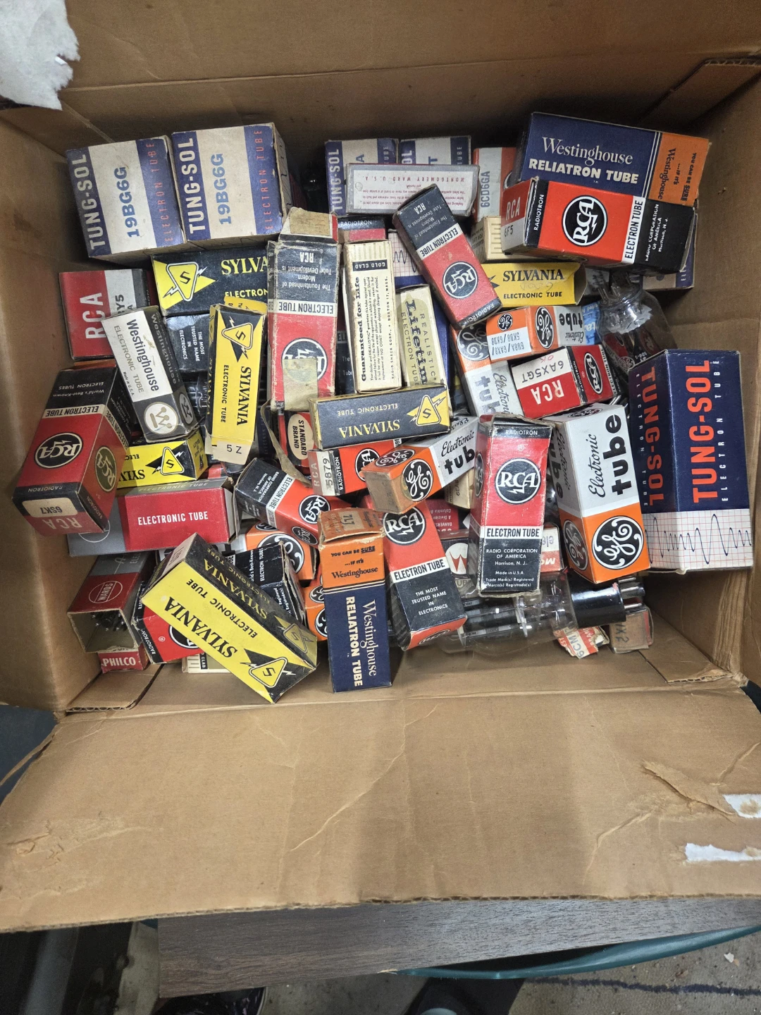 Lot of Assorted Electronic Vacuum Tubes