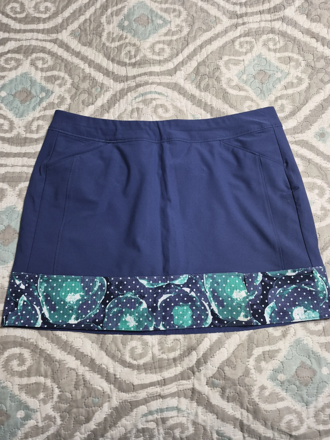 Ladies Size Large Addidas Golf Skorts