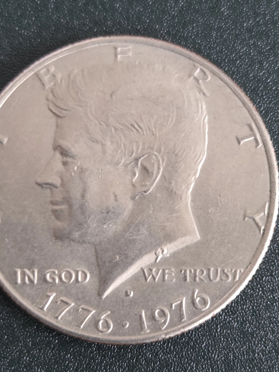 1976 Kennedy Bicentennial Half Dollar Coin - photo 2