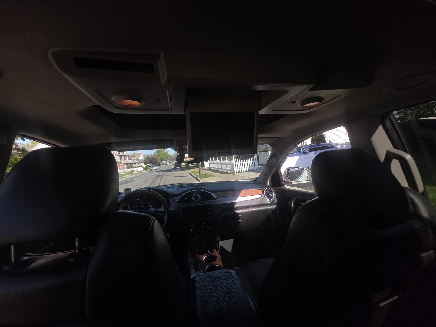 2011  Buick Enclave AWD, 7 Pass, Loaded, 125 K, NEG - photo 5