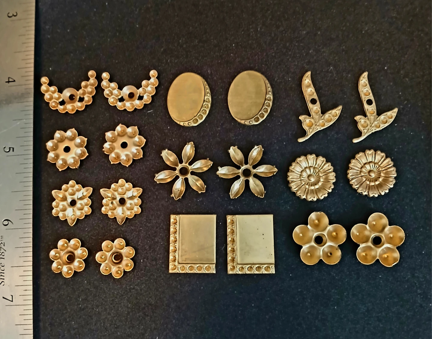 20 pc of Vintage Brass Embellishments - photo 4