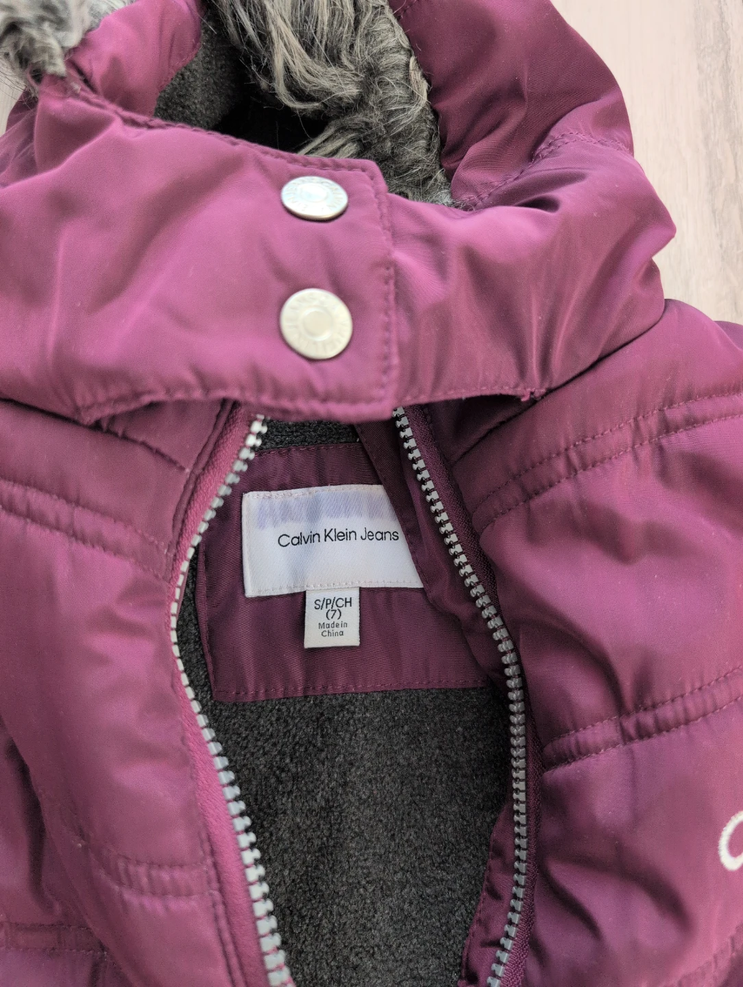 Calvin Klein Jeans Puffer Jacket with Fur Hood - photo 3