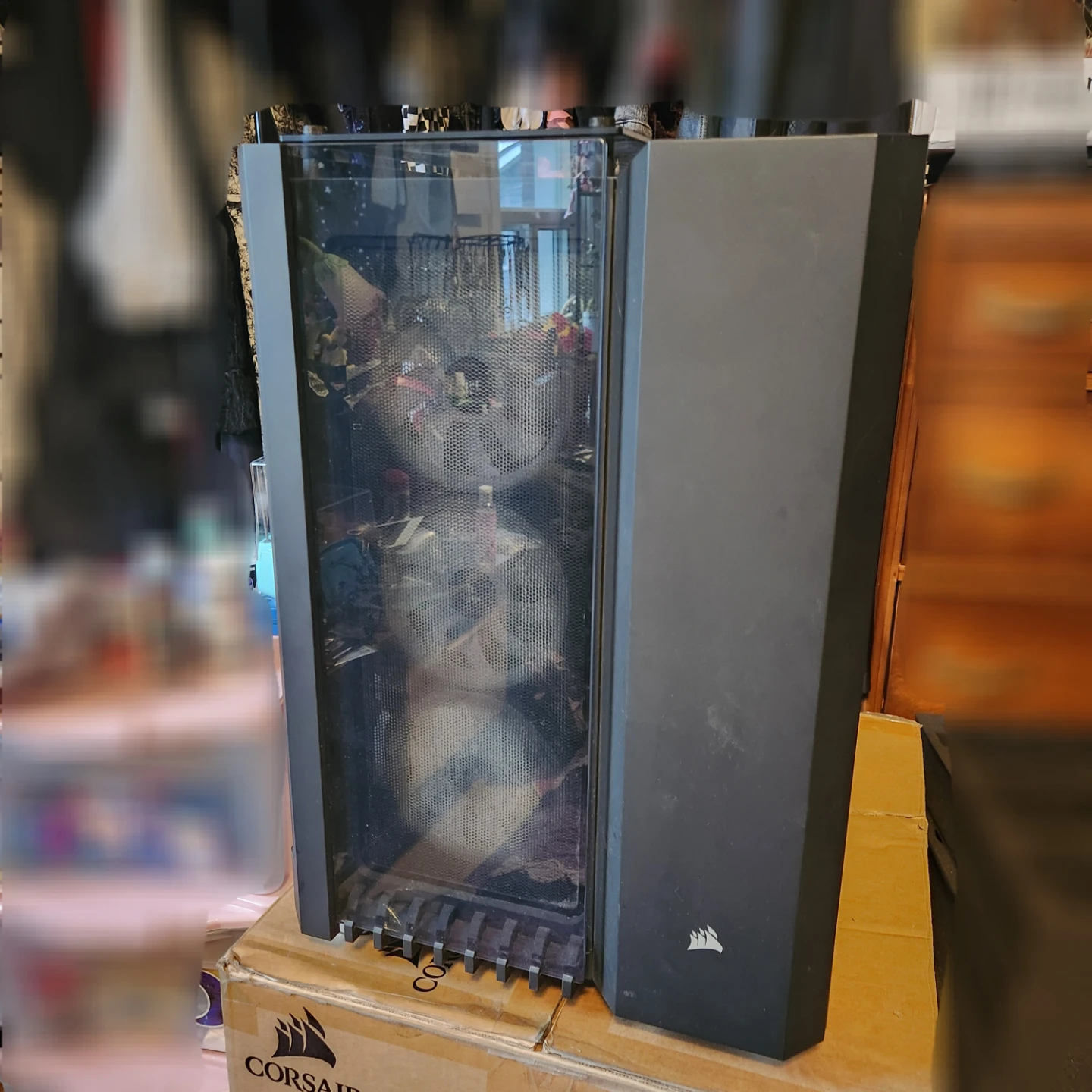 Corsair RGB PC Case