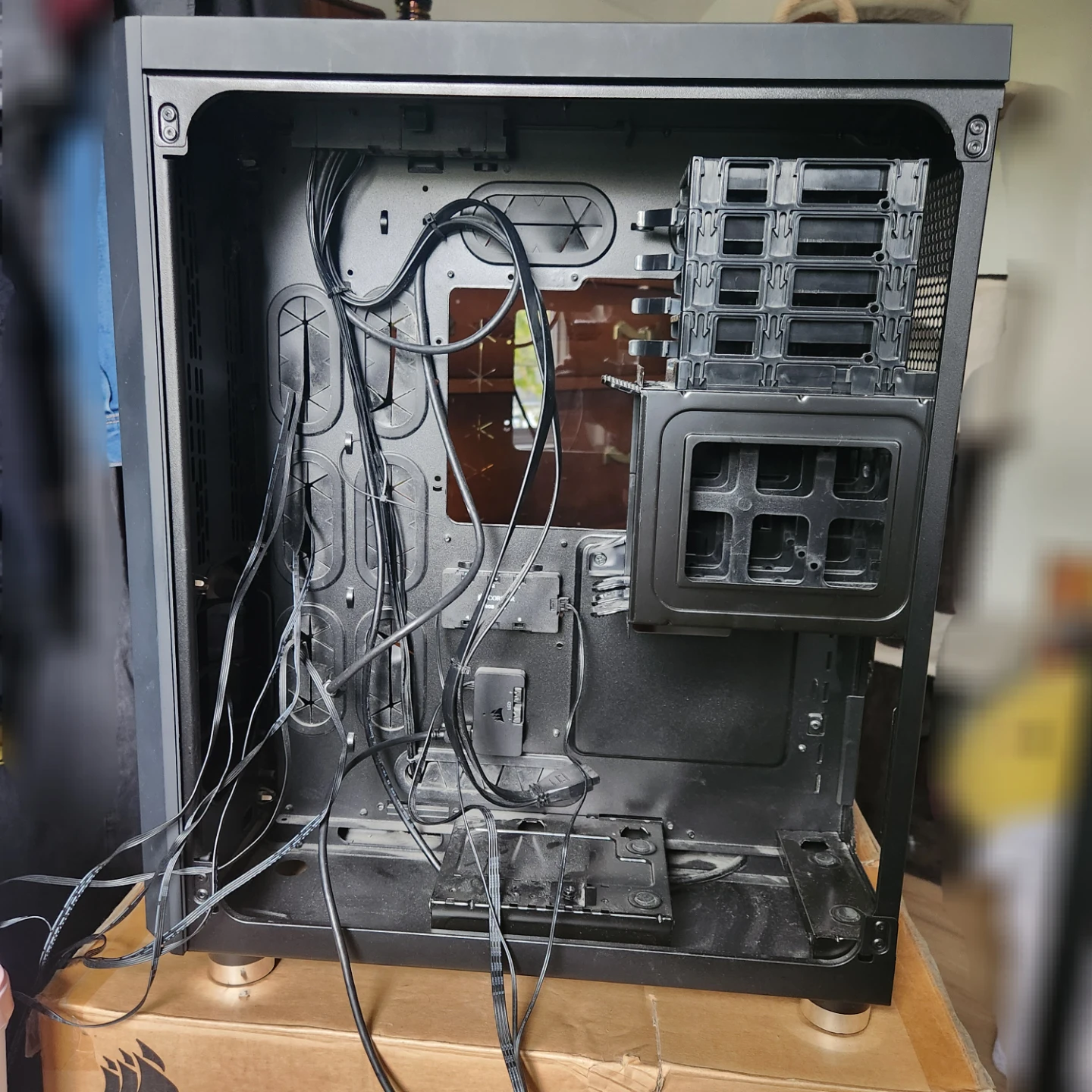Corsair RGB PC Case - photo 3