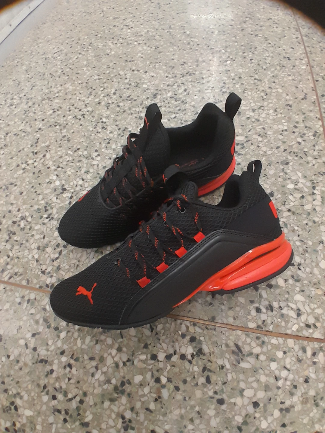 Puma Black & Red Athletic Shoes Men's Size 12