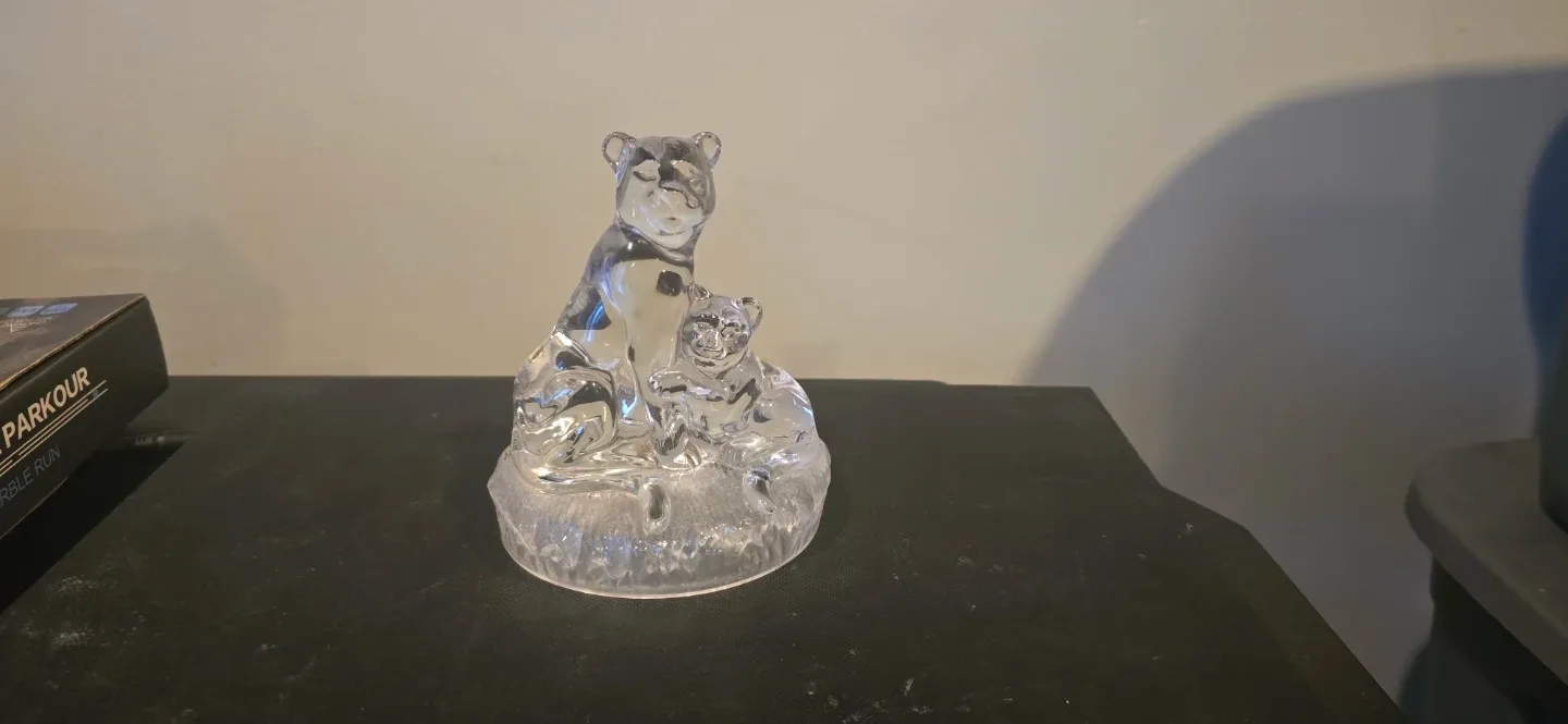 RCR Crystal Glass Lion Family Figurine