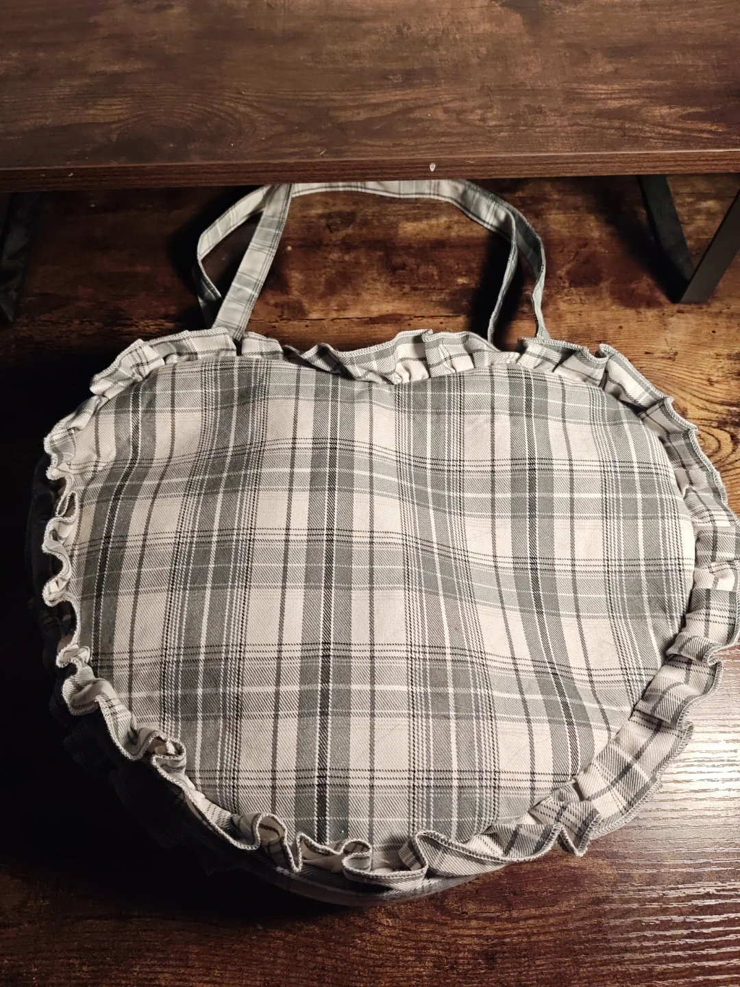 Plaid Ruffled Heart-Spahed Tote Bag