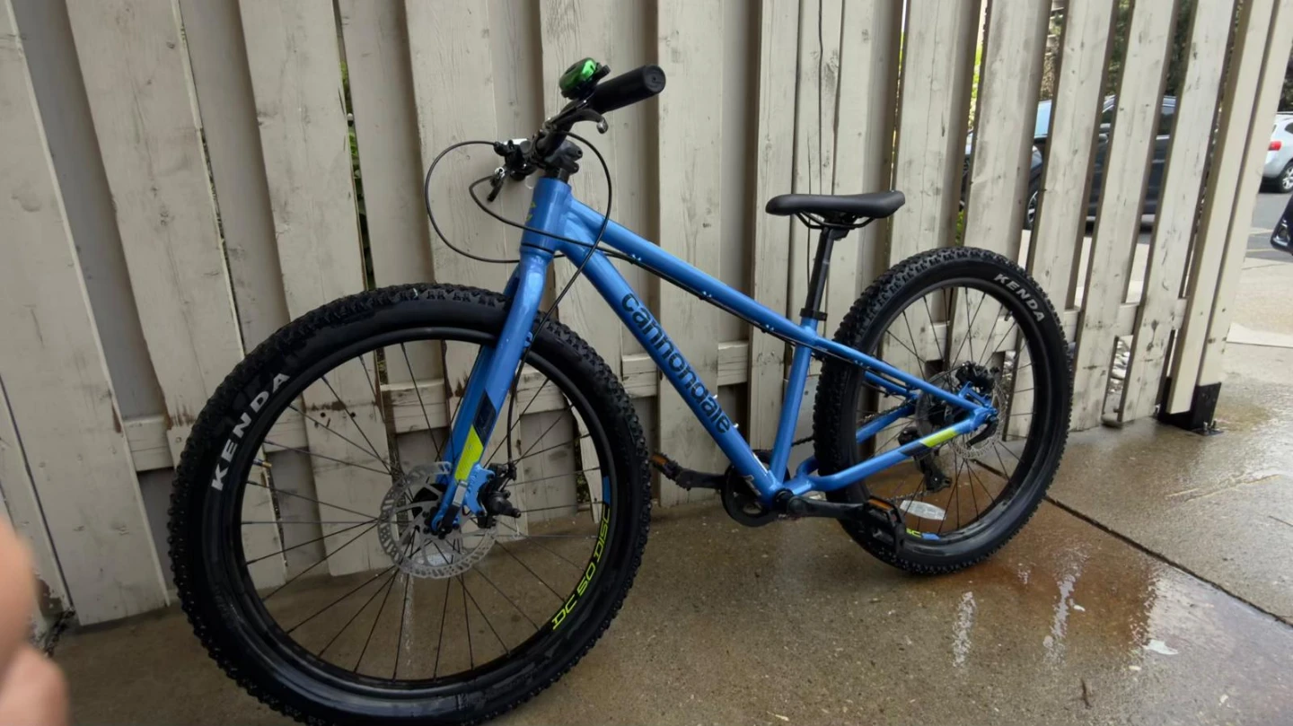Canondale Cujo kids 24” bike.