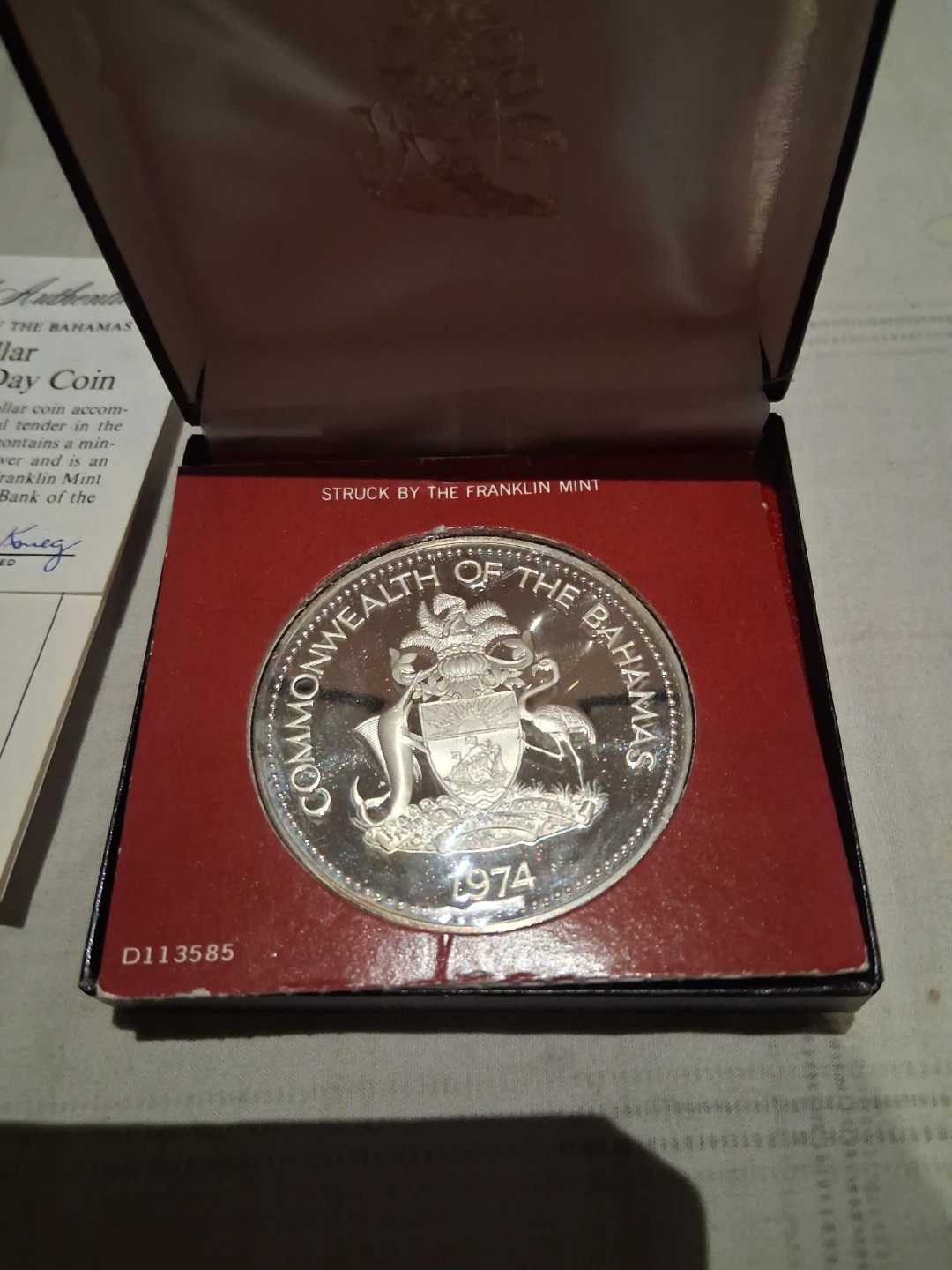 Commonwealth of the Bahamas 10 Dollar Silver Proof Coin - photo 2