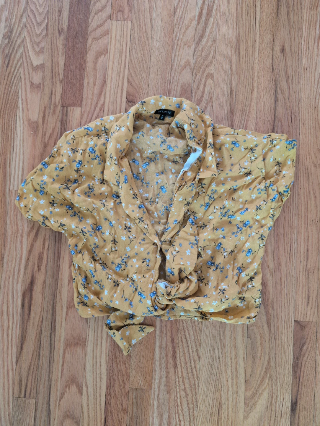 Dynamite Yellow Floral Crop Top ⚽