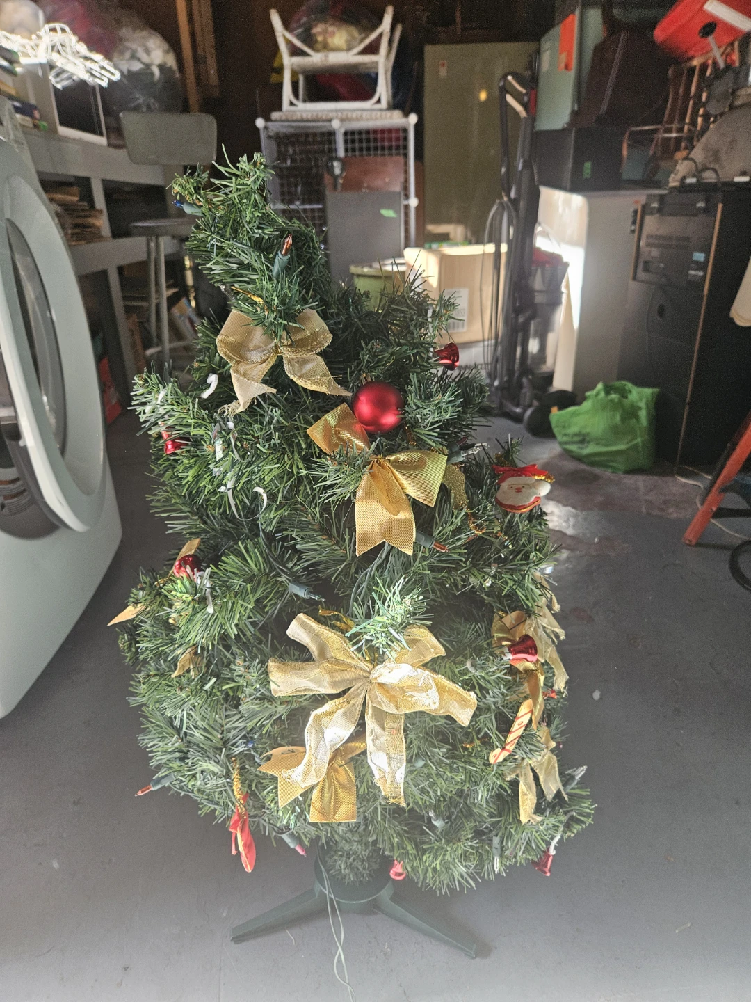 Pre-decorated Christmas Tree - photo 2