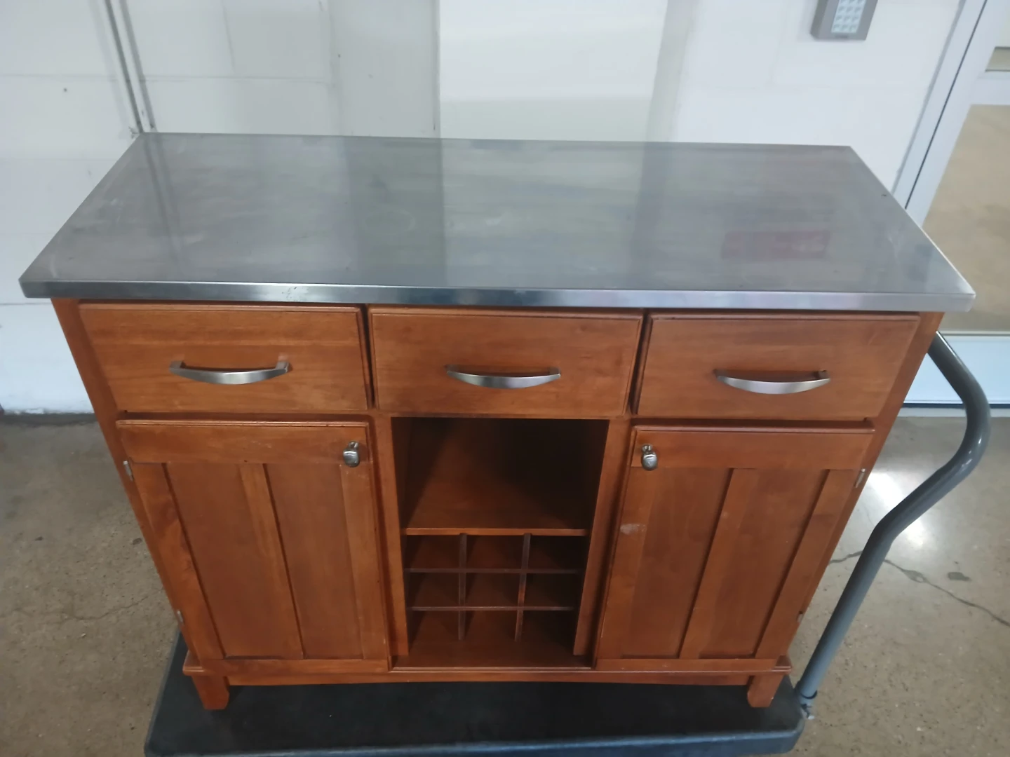 Kitchen cavinet whit stailes steel top - photo 2