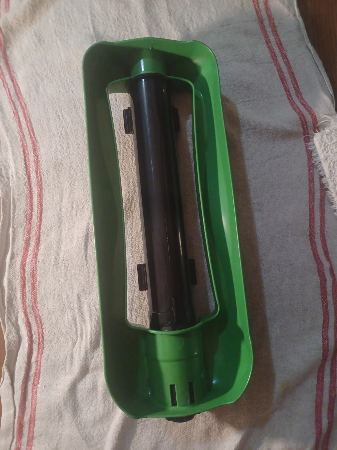 Green oscillating sprinkler - photo 2