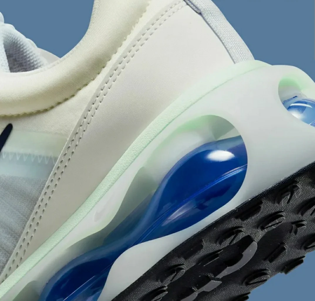 Brand new Women's Air Max 2021 Sneakers - photo 4