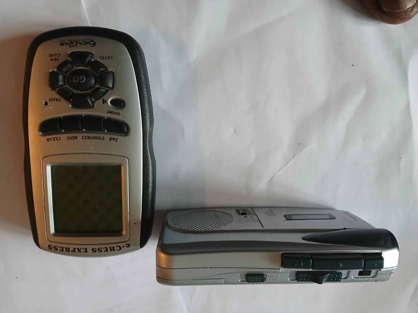 Vextra Micro Cassette Recorder & Excalibur e-Chess Express - photo 2