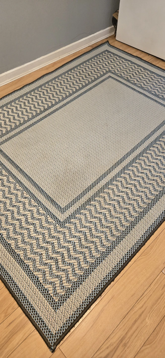 Area Rug - photo 2