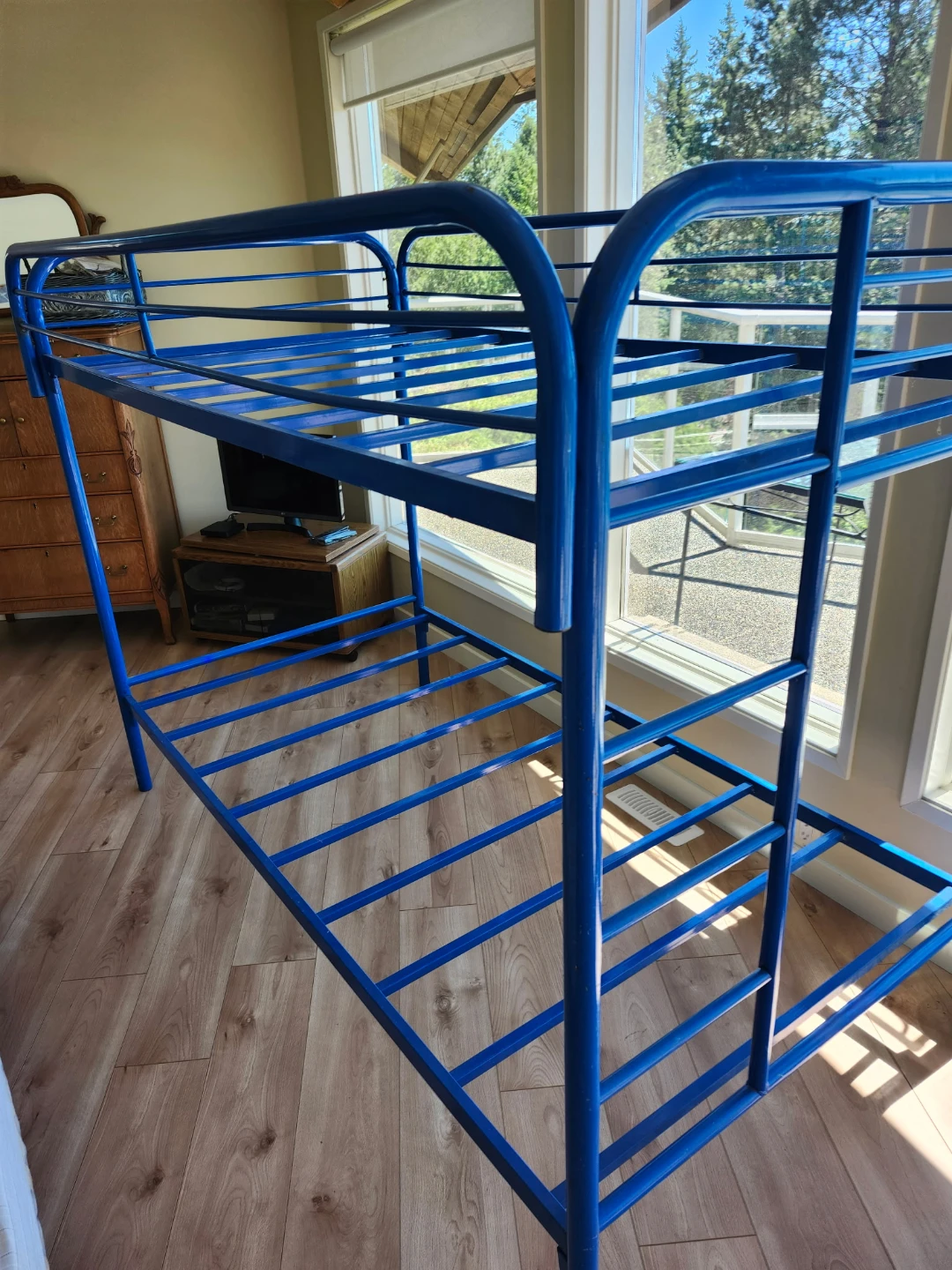 Blue Metal Bunk Bed Frame ⚽