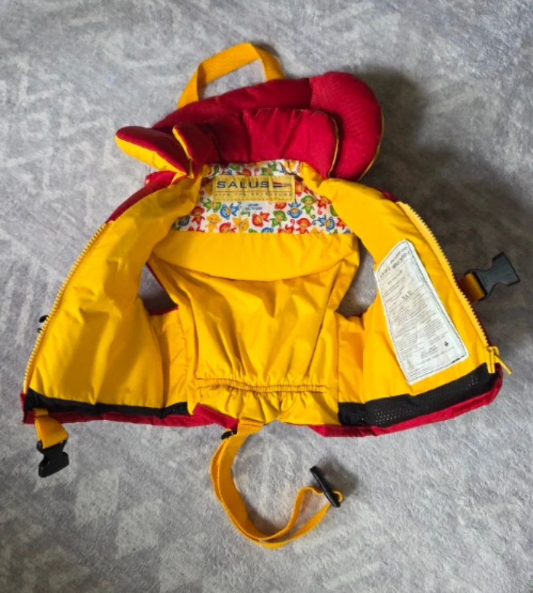 Infant Life Jacket 🏊‍♂️⚽️ - photo 2