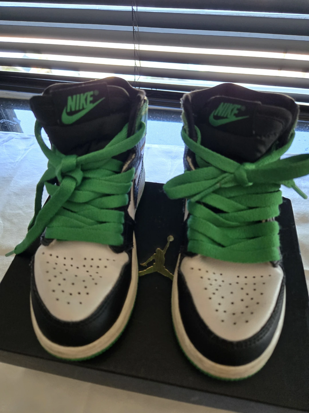 Jordan 1 sneakers for kids