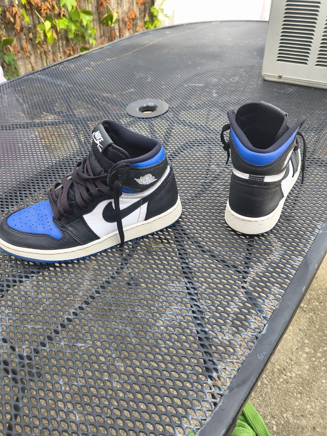 Nike Air Jordan 1 High Top Sneakers size 5.5y - photo 3