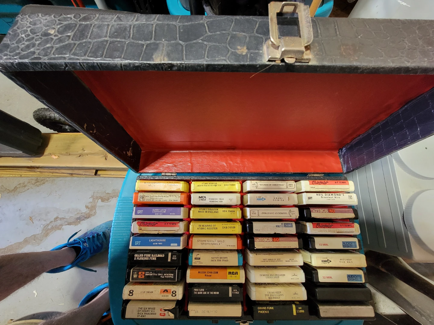 Vintage 8-Track Tape Collection with Case - photo 4