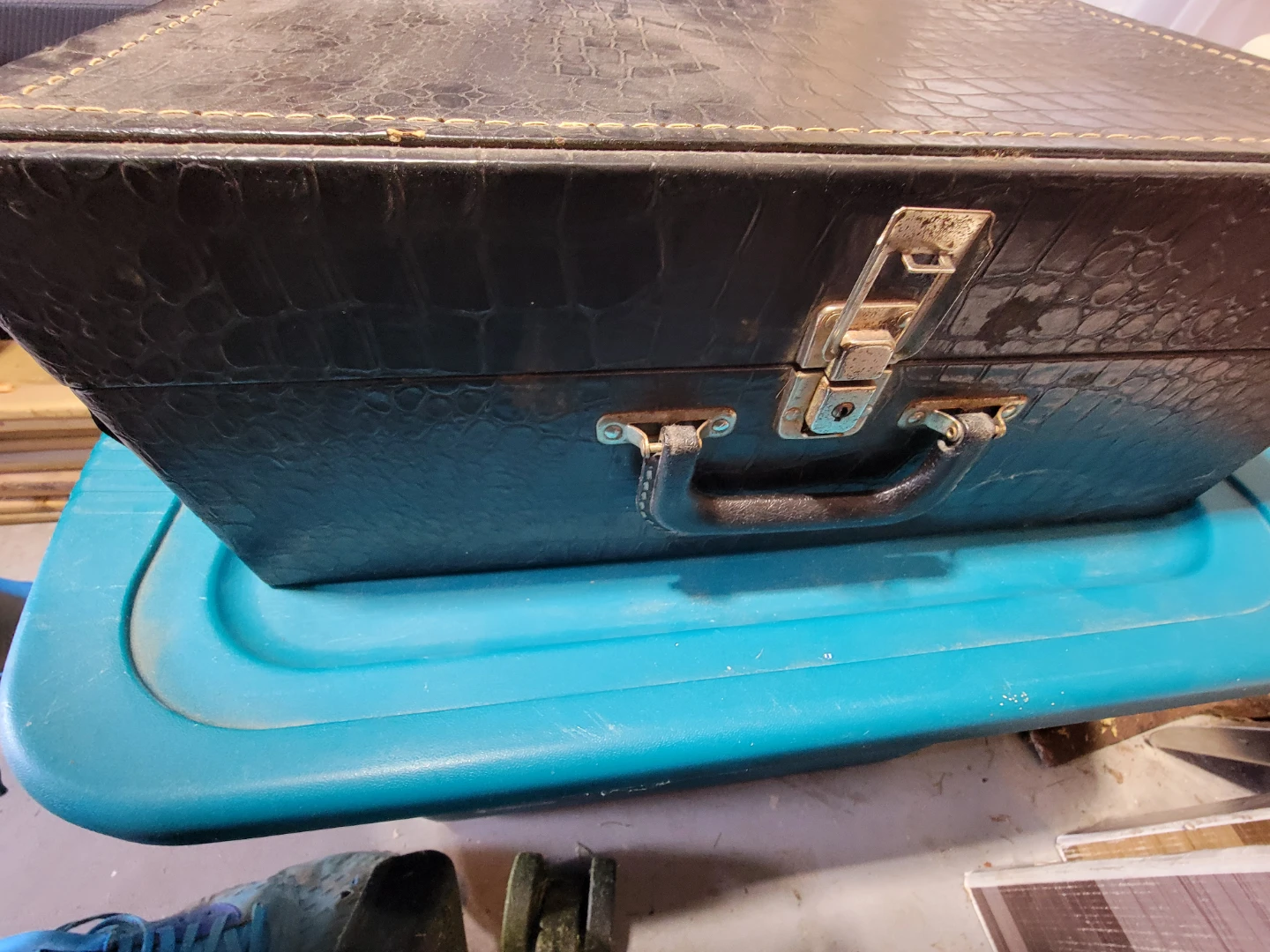 Vintage 8-Track Tape Collection with Case - photo 5
