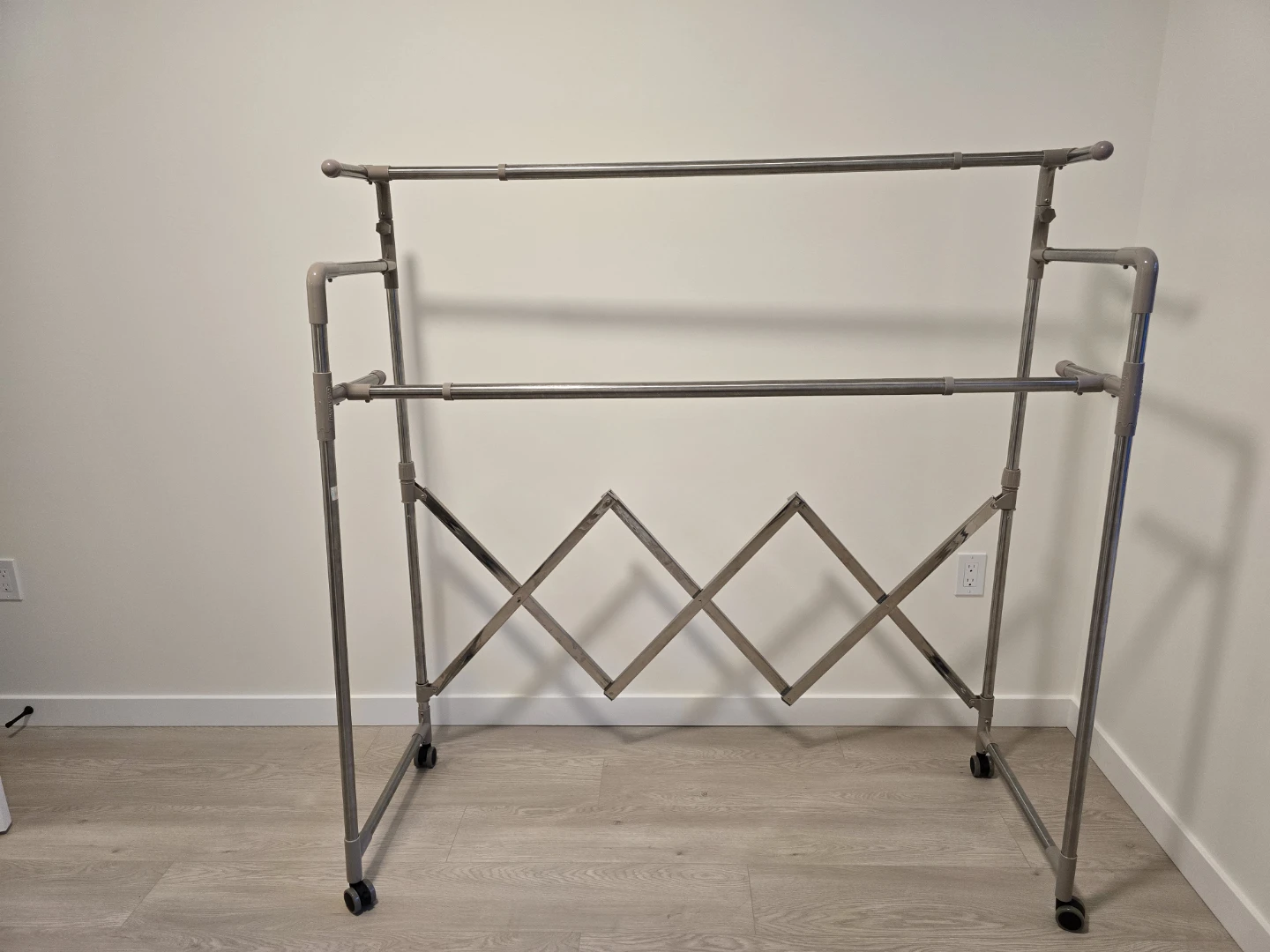 Double-Tiered Drying Rack with Wheels