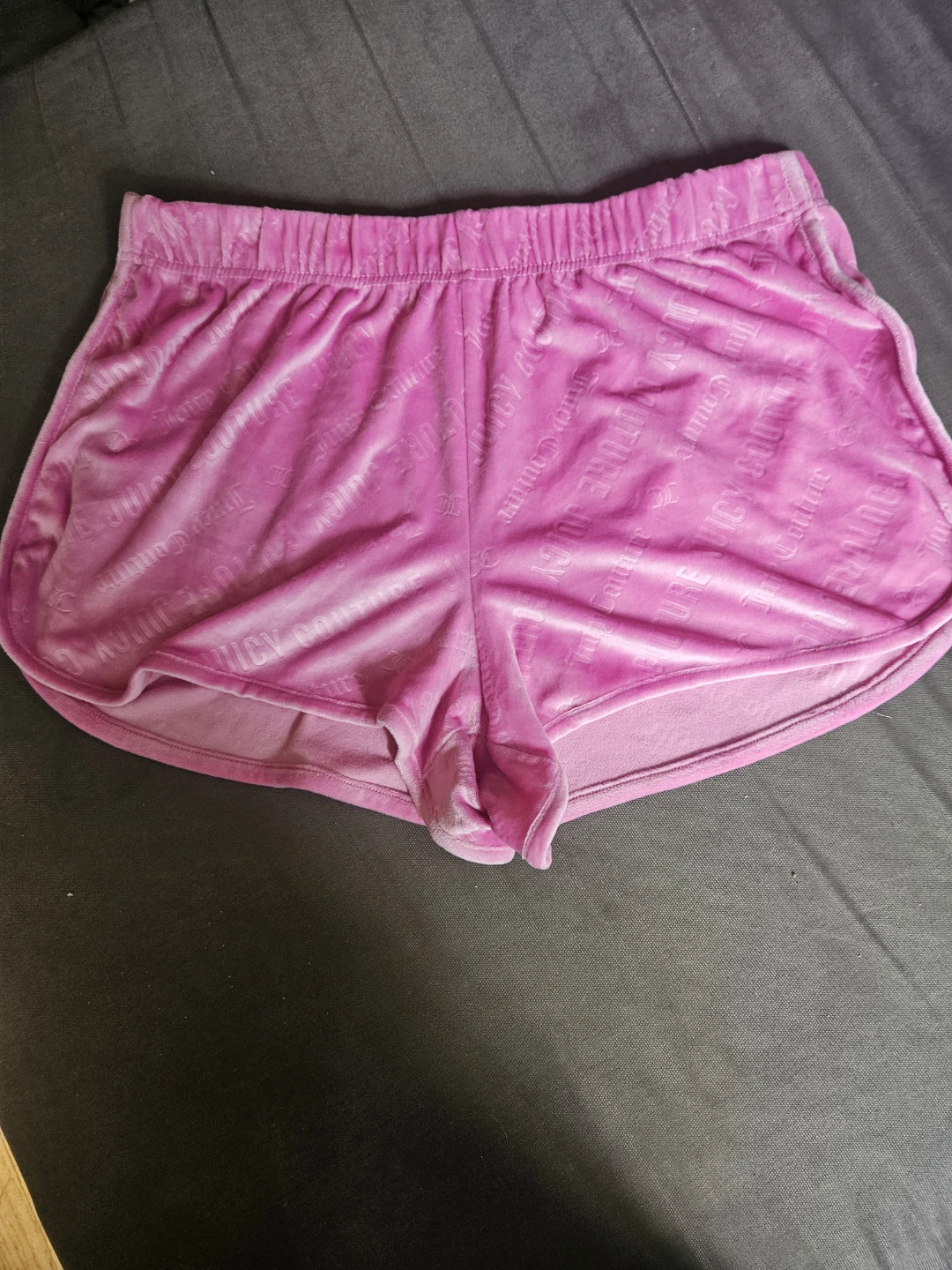 Juicy Couture Velour Shorts XL Pink