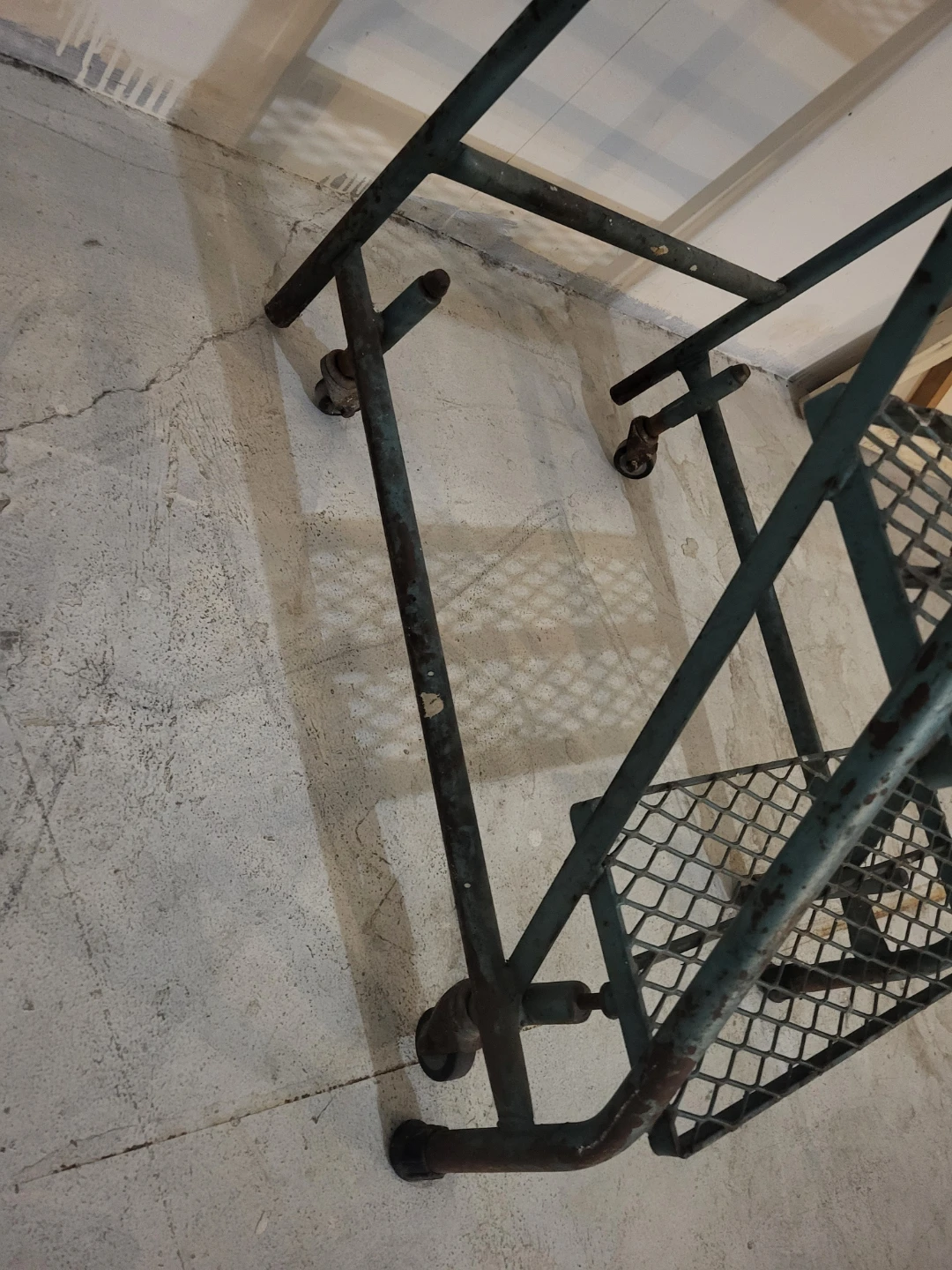 Vintage Metal Step Stool Utility Ladder on wheels - photo 3