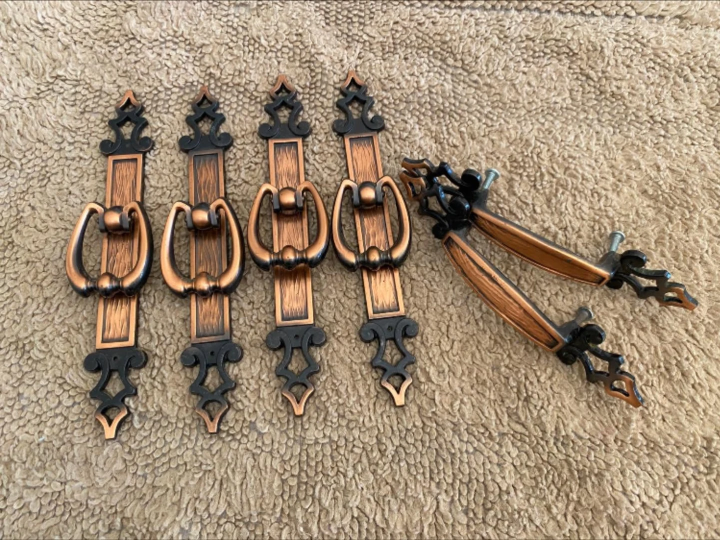 FREE Set of 6 Cabinet Ring and Drawer Pulls ⚽