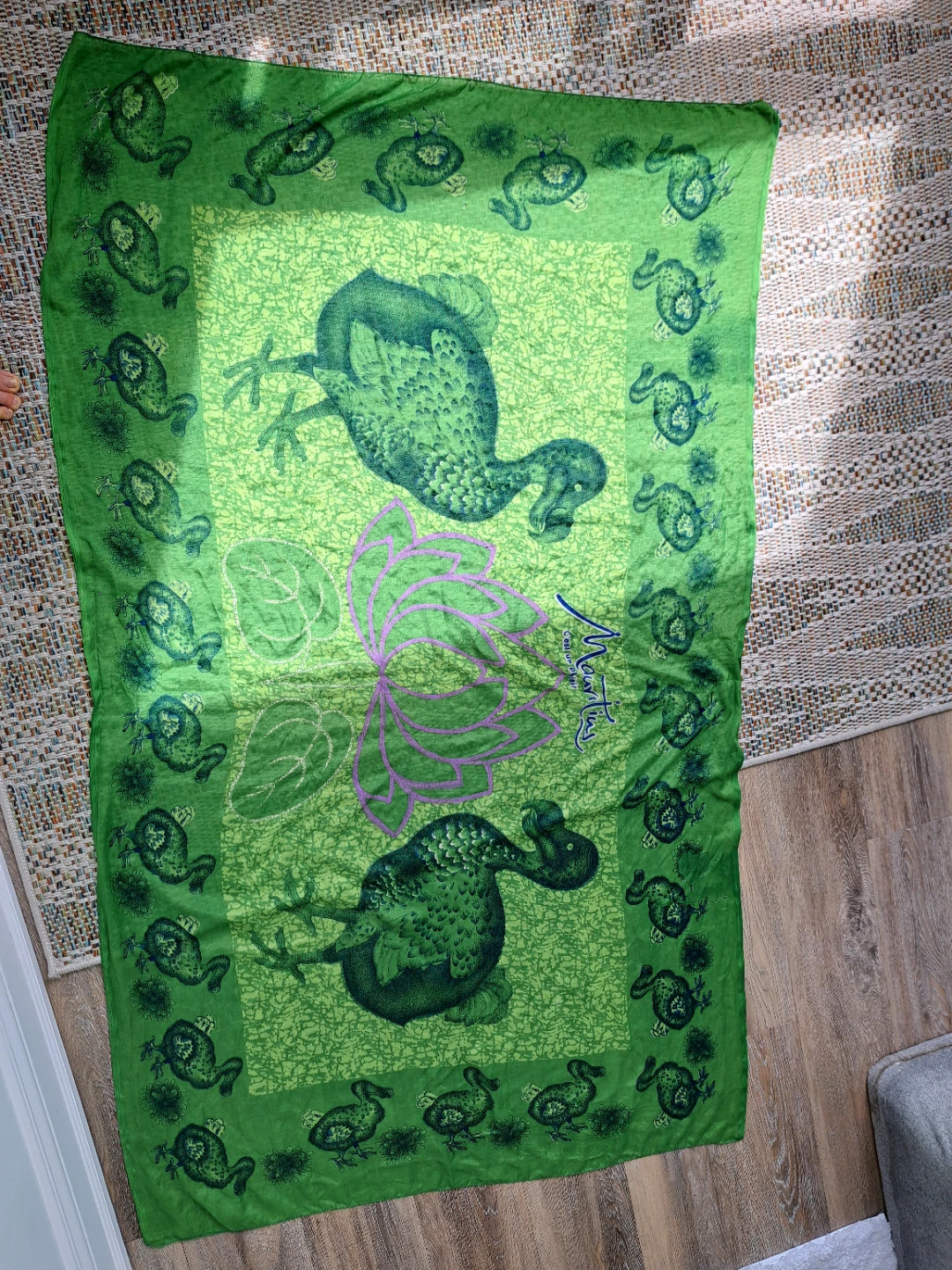Martius Dodo Bird Print Green Throw Blanket - photo 2