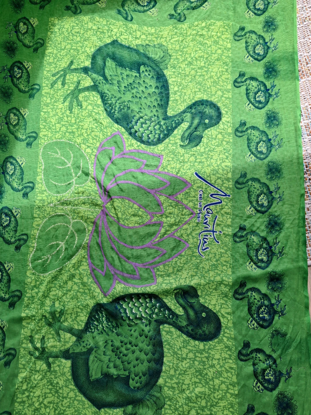 Martius Dodo Bird Print Green Throw Blanket - photo 3