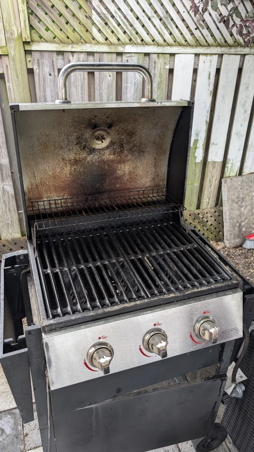 Backyard Grill 3-Burner Propane BBQ - photo 3