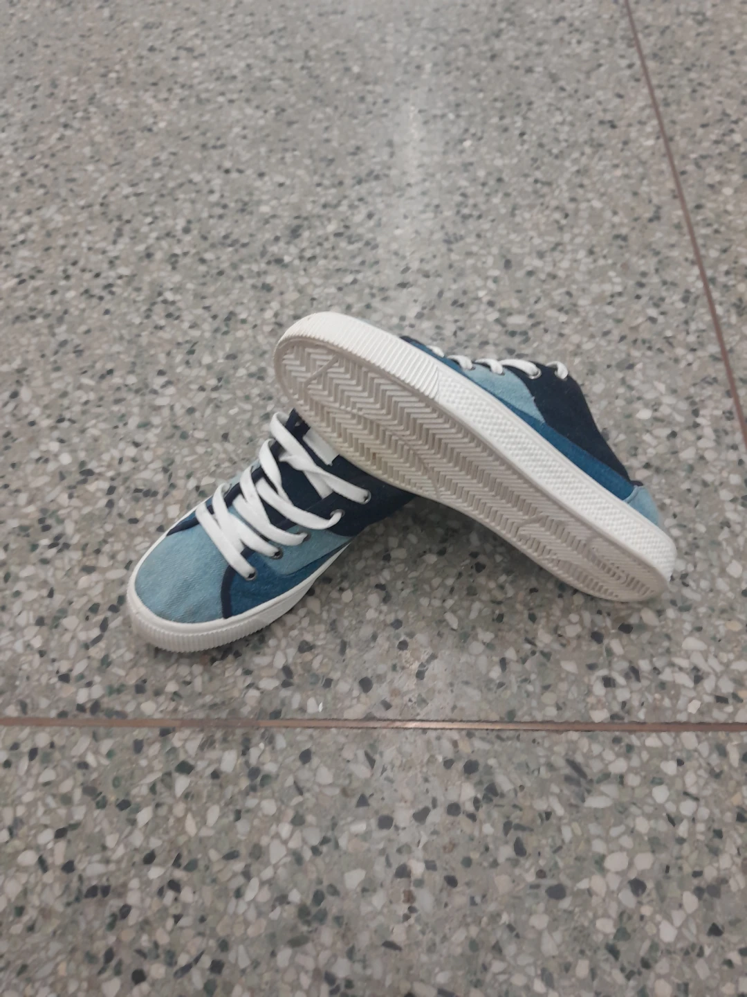 Levi's Denim Sneakers women's size 8 - photo 4