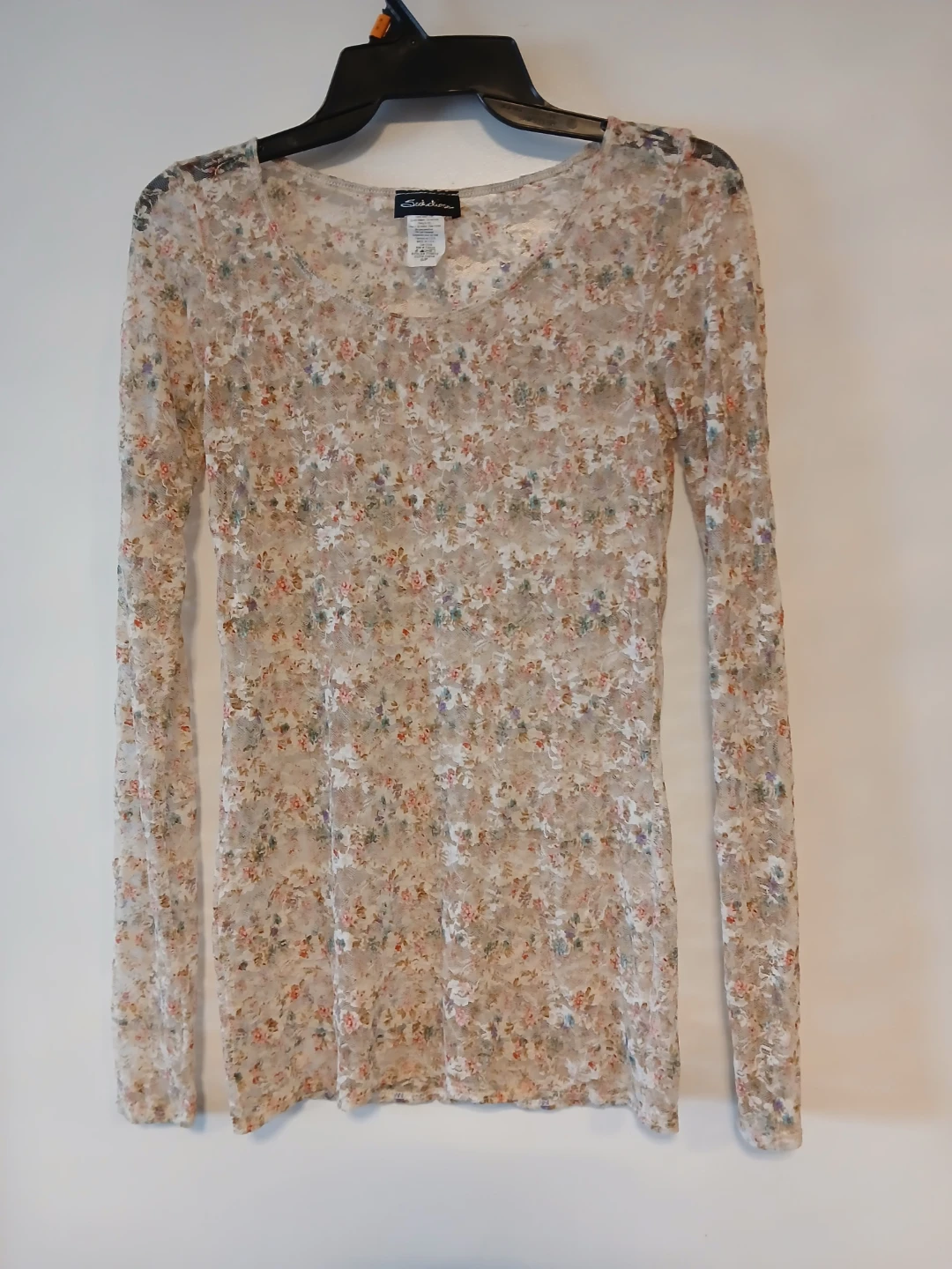 Full  Lace Dress in Medium and Full Lace Top in Small. - photo 5