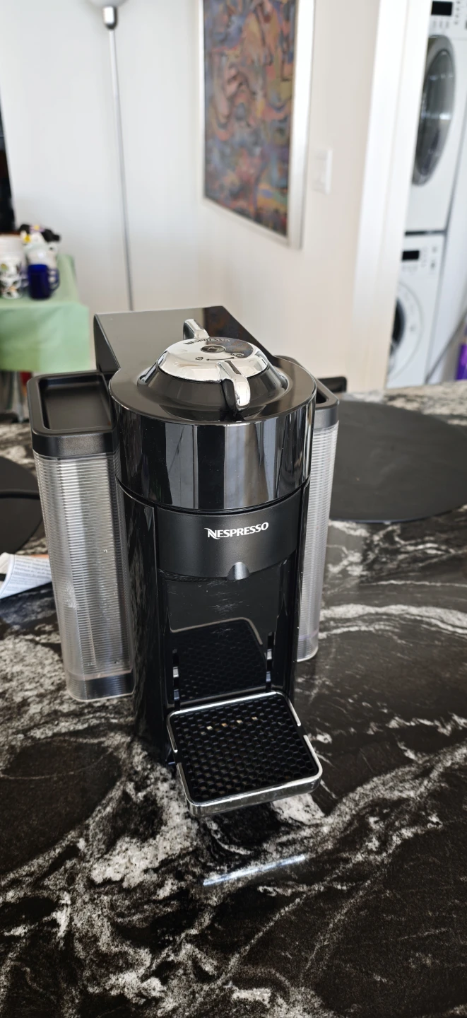 Nespresso Vertuo Coffee Machine - photo 2