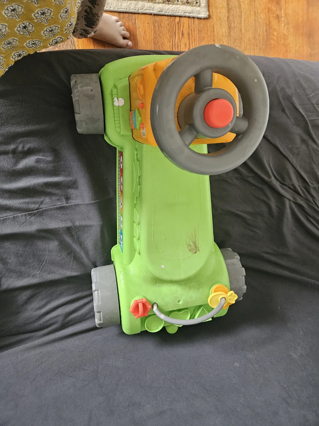 Toddler Ride-On Car for Sale – Great Condition! - photo 2