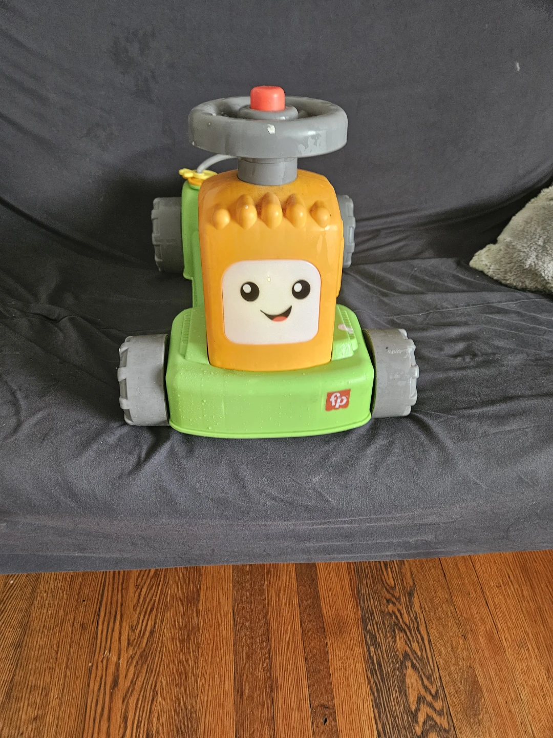 Toddler Ride-On Car for Sale – Great Condition! - photo 3