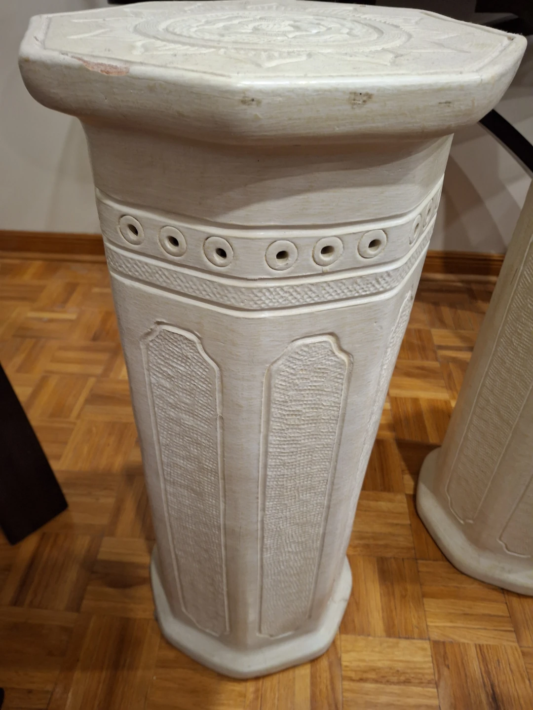 Pair of Decorative Pedestal Stands - photo 3