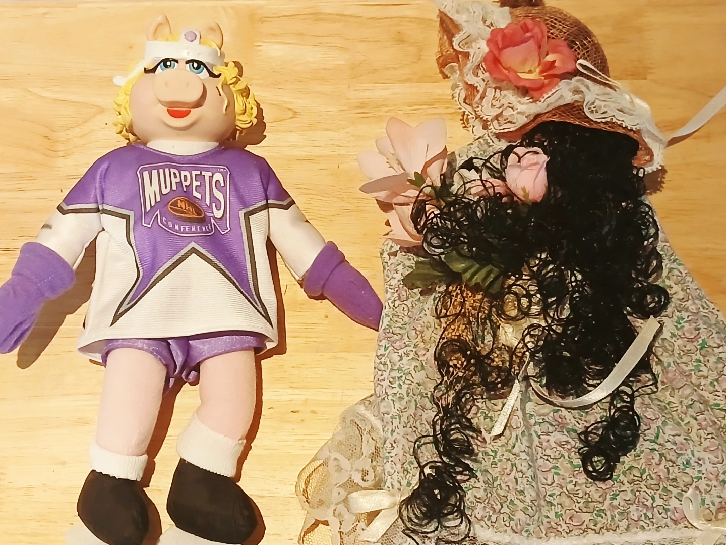 FREE Collectible Dolls, including Muppets Miss Piggy - photo 3