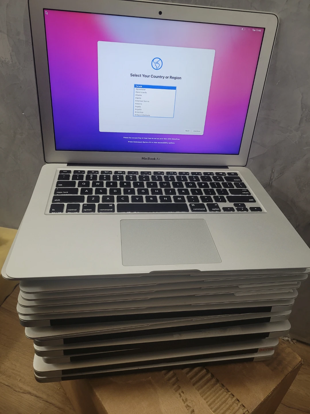 Apple MacBook Air 2017 Laptop-$110 - photo 2