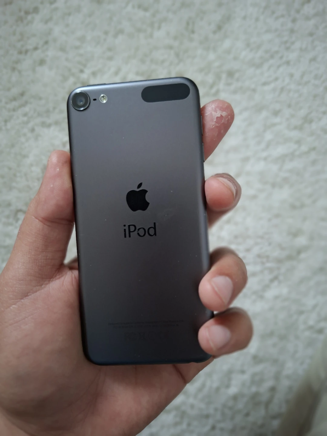 Apple iPod Touch - photo 2