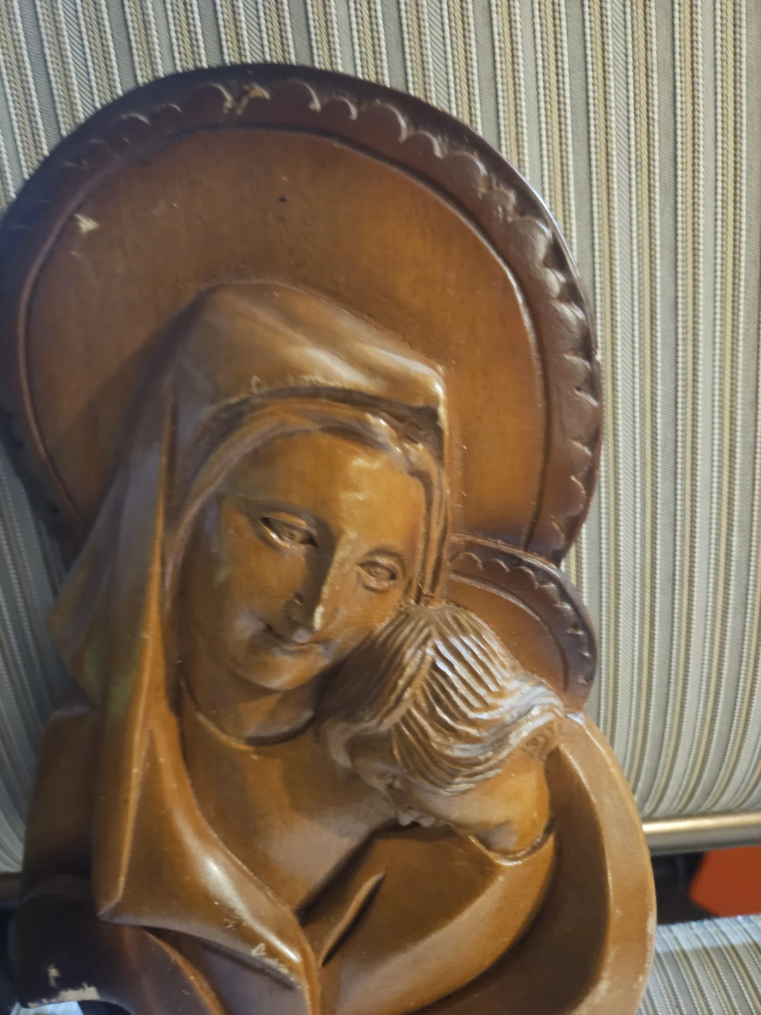 Wooden Carving of Mary and Child - photo 3