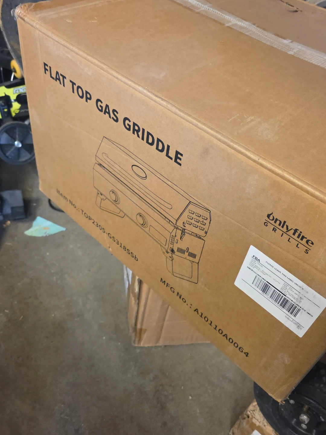 ONLYFIRE Flat Top Gas Griddle with Lid,